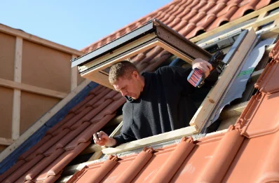 Pose de fenêtres de toit Velux au Bois-Hellain
